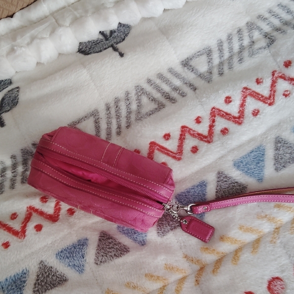 COACH Pink Wristlet Clutch - Picture 3 of 3